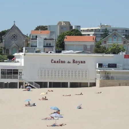 Refait A Neuf, 3 Pieces, 400m Plage, Marche, Wi-fi, Clim, Equipe - Fr-1-71-74 *